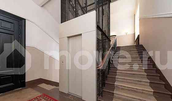 5-комн. квартира, 207 м2, 3/5 эт. Москва