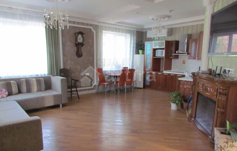 Коттедж, 200 м2 Новосибирск - изображение 1