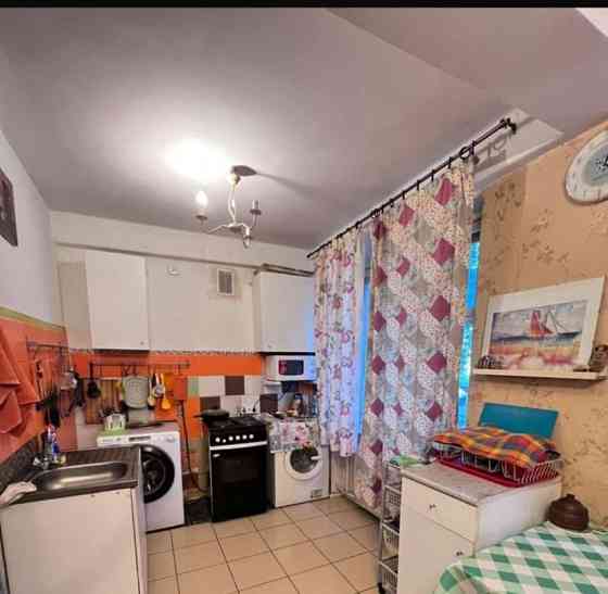 Комната, 11 м2, 1/9 эт. Санкт-Петербург