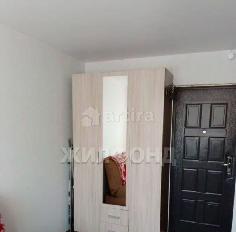 Комната, 10 м2, 3/5 эт. Новосибирск - изображение 1