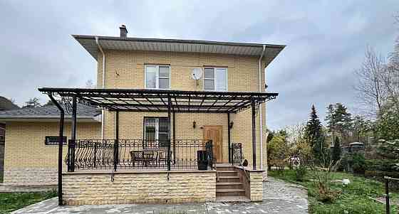 Дом, 220 м2, 8 соток, 2 эт. Красногорск