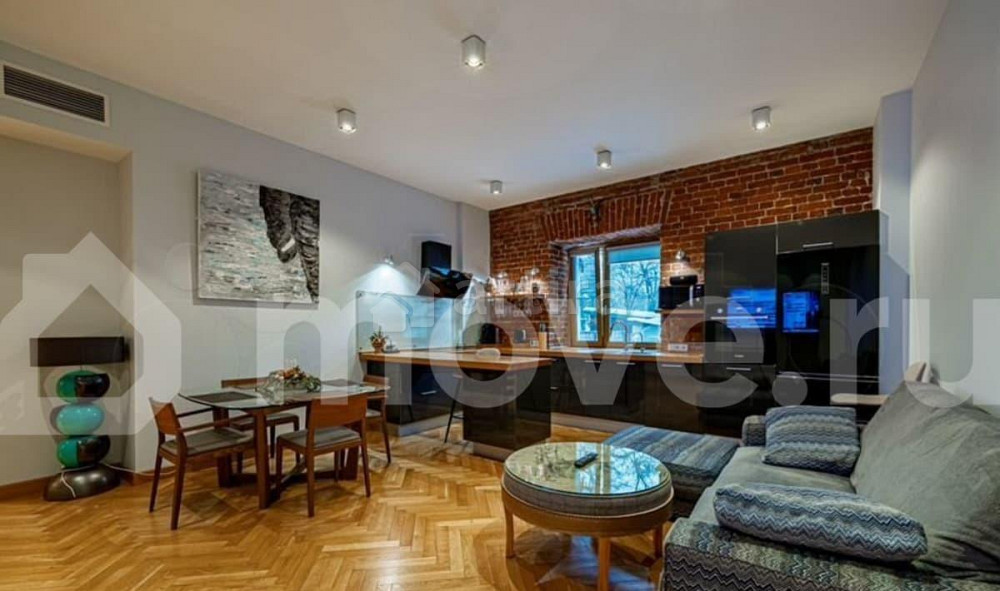 3-комн. квартира, 93 м2, 1/6 эт. Москва - изображение 1