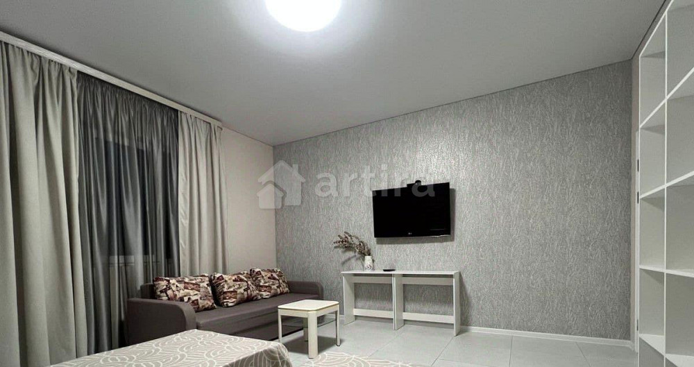 Дом, 40 м2, 4 сотки, 2 эт. Симферополь - изображение 1