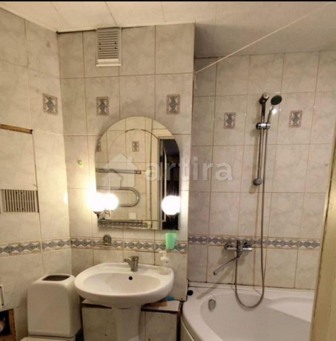 Комната, 10 м2, 9/10 эт. Екатеринбург - изображение 1