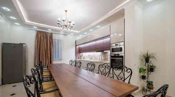 Коттедж, 370 м2 Краснознаменск