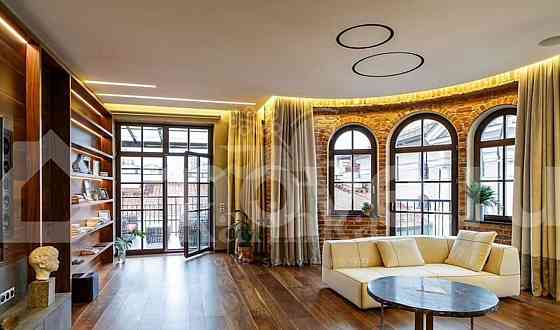 4-комн. квартира, 174.1 м2, 4/4 эт. Москва