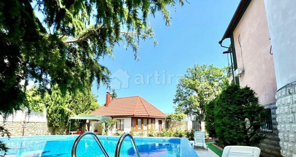 Дом, 300 м2, 8 соток, 3 эт. Ялта - изображение 2