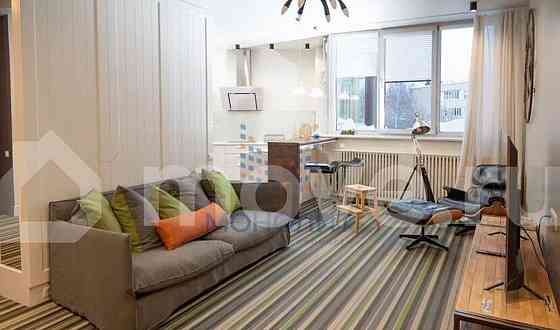 3-комн. квартира, 128 м2, 2/5 эт. Москва