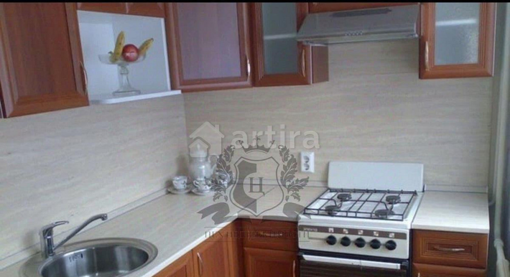 Комната, 11 м2, 1/9 эт. Санкт-Петербург - изображение 1