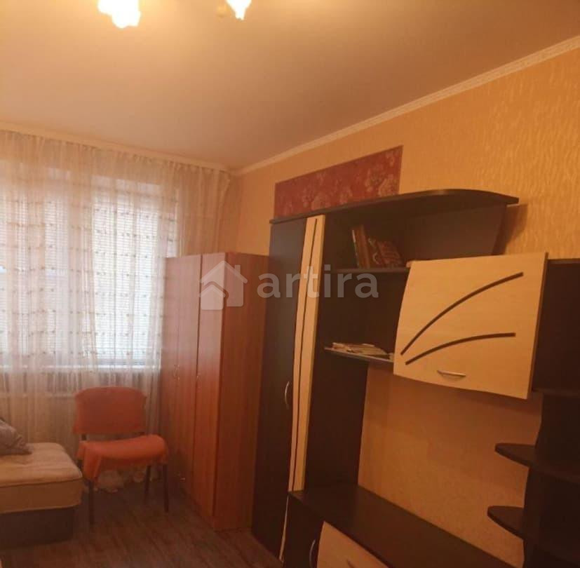 Комната, 89.6 м2, 1/9 эт. Санкт-Петербург - изображение 2