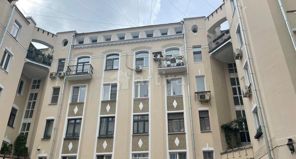 Комната, 28 м2, 4/6 эт. Москва - изображение 1