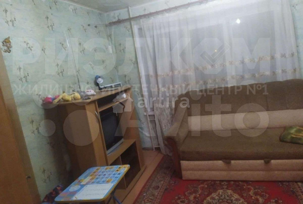 Комната, 14 м2, 3/5 эт. Балаково - изображение 1