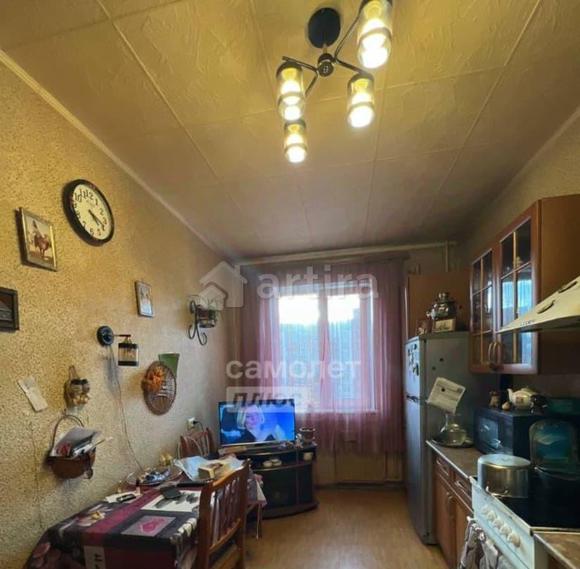 Комната, 13 м2, 9/12 эт. Санкт-Петербург - изображение 2