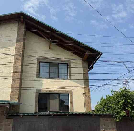 Дом, 200 м2, 4 сотки, 2 эт. Симферополь