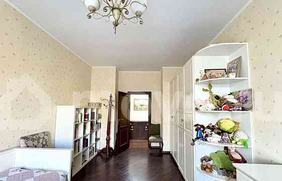 4-комн. квартира, 102.2 м2, 3/5 эт. Москва