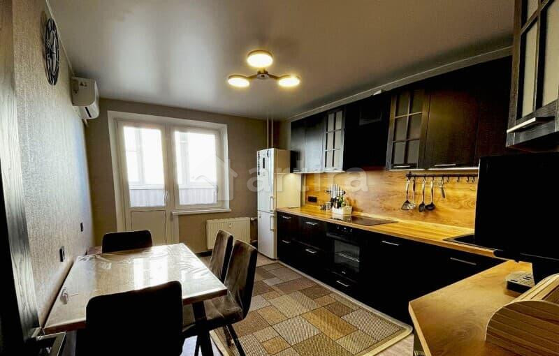 2-комн. квартира, 67 м2, 2/5 эт. Самара - изображение 2