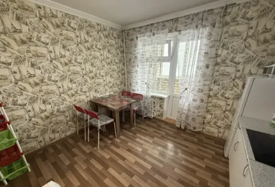 Сдам 1-комн. квартиру, 40 м², 8/17 эт. Воронеж