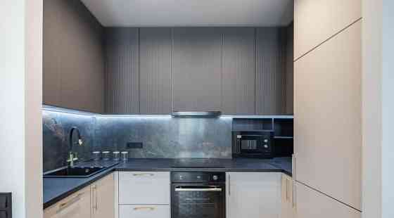 2-комн. квартира, 65 м2, 31/33 эт. Москва