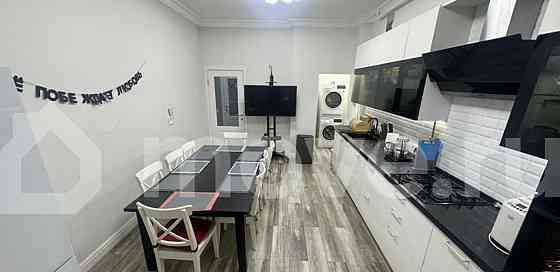 4-комн. квартира, 117 м2, 2/6 эт. Москва