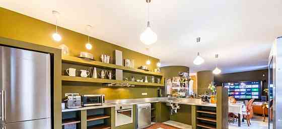 Коттедж, 300 м2, 19 соток, 2 эт. Санкт-Петербург