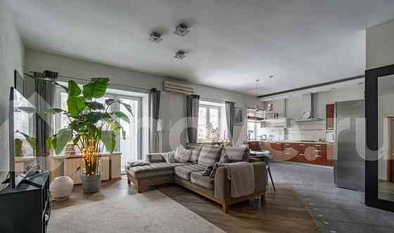 3-комн. квартира, 93 м2, 3/8 эт. Москва