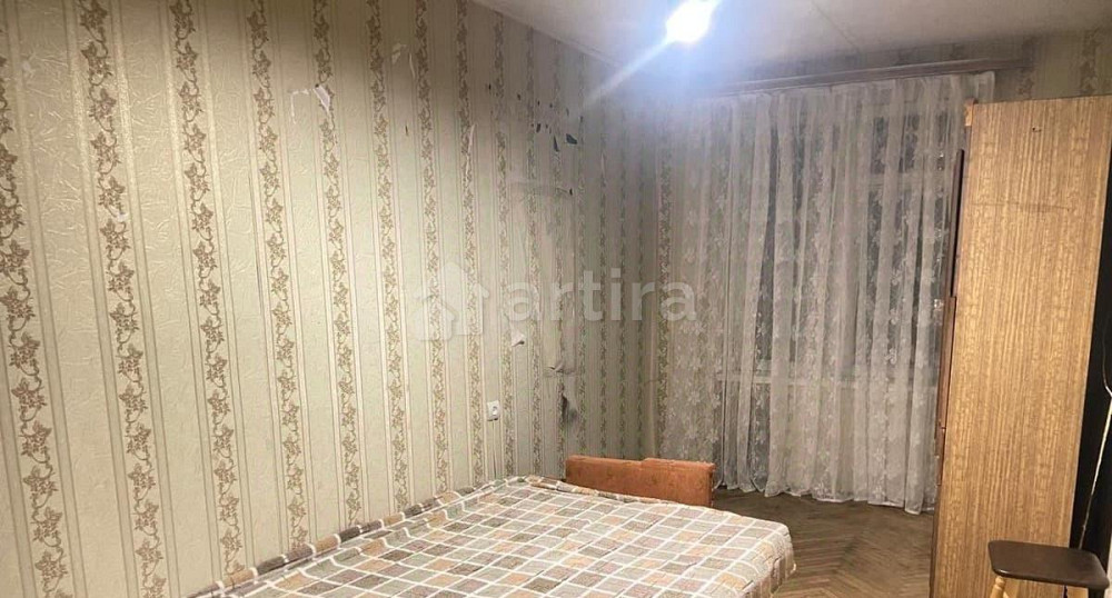 Комната, 14 м2, 5/5 эт. Москва - изображение 1