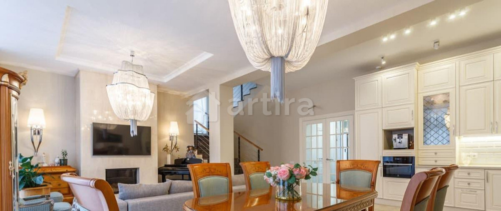 Дом, 364 м2, 5 соток, 3 эт. Истра - изображение 1