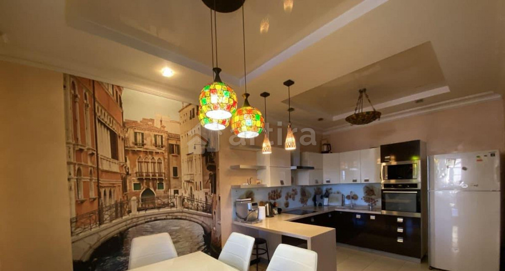 Таунхаус, 300 м2, 4 сотки, 3 эт. Кемерово - изображение 4