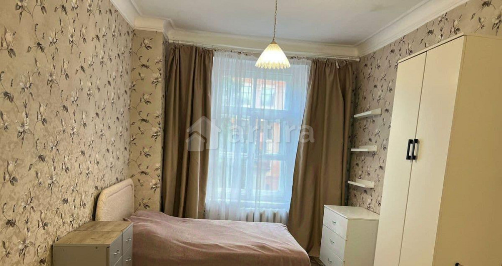 Комната, 100 м2, 3/5 эт. Санкт-Петербург - изображение 1