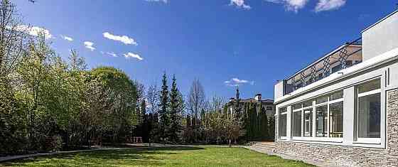 Дом, 427.8 м2, 14 соток, 2 эт. Истра