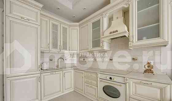 2-комн. квартира, 69.3 м2, 3/5 эт. Москва