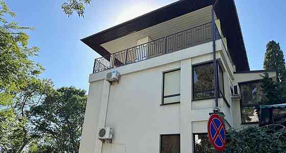 Дом, 311 м2, 7 соток, 3 эт. Ялта