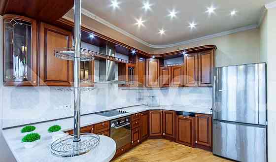 3-комн. квартира, 135 м2, 10/16 эт. Москва