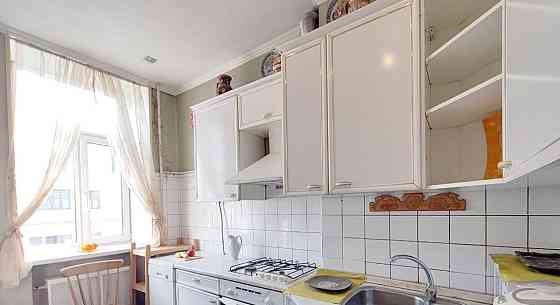 Комната, 100 м2, 5/6 эт. Москва