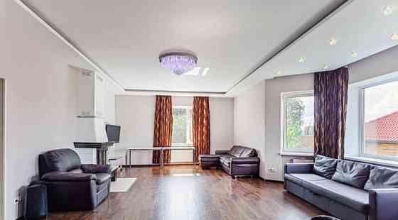 Коттедж, 350 м2 Санкт-Петербург