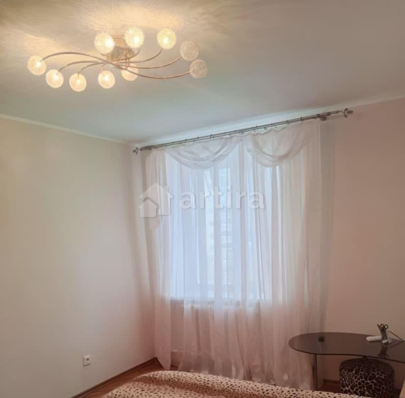 Комната, 70 м2, 5/5 эт. Саратов - изображение 3