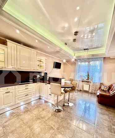 6-комн. квартира, 236.8 м2, 6/21 эт. Москва