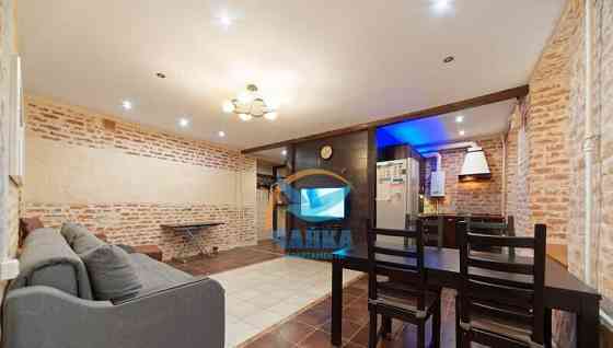 2-комн. квартира, 60 м2, 1/5 эт. Санкт-Петербург