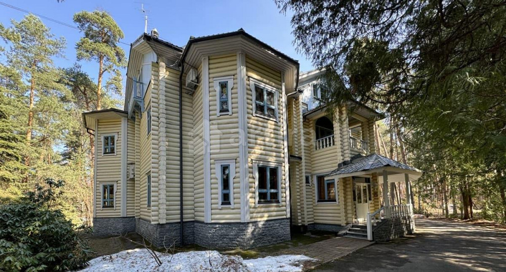 Коттедж, 550 м2, 1.85 га, 3 эт. Москва - изображение 1