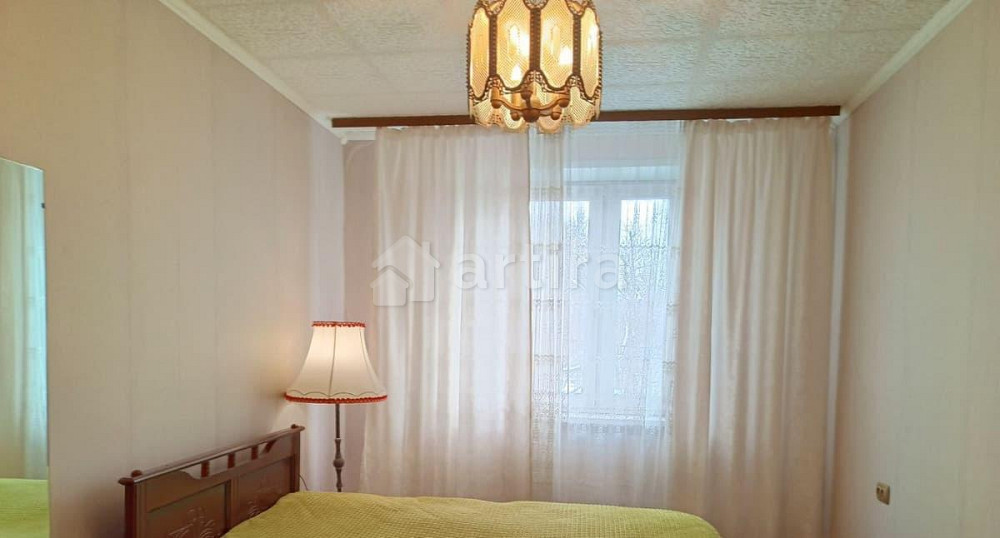 Комната, 50 м2, 2/17 эт. Москва - изображение 1