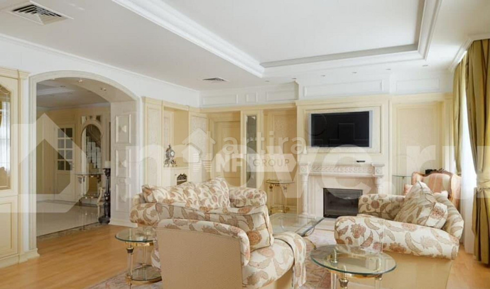 Квартира, 269.6 м2, 5/5 эт. Москва - изображение 2