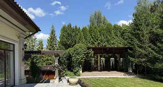 Коттедж, 1900 м2, 38 соток, 3 эт. Мытищи