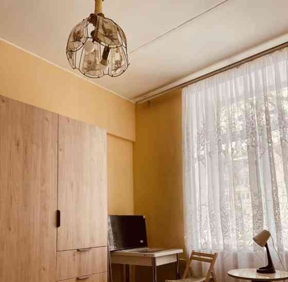 Комната, 95 м2, 1/5 эт. Москва