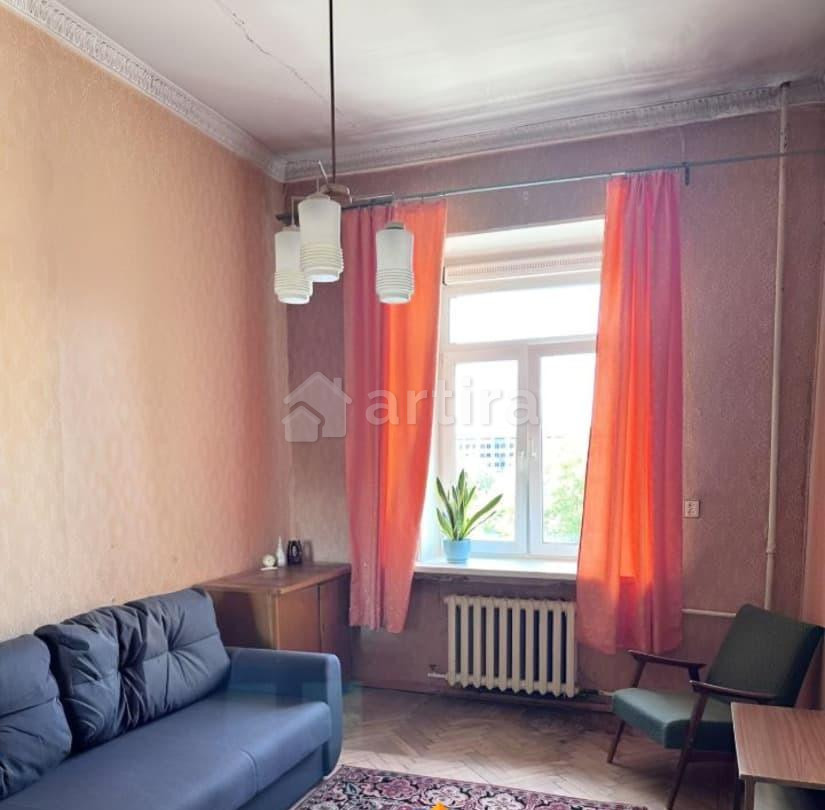 Комната, 35 м2, 5/5 эт. Санкт-Петербург - изображение 1