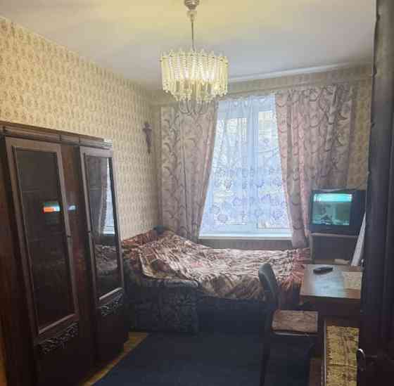 Комната, 10.2 м2, 3/9 эт. Москва