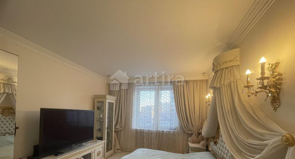 Комната, 180 м2, 8/26 эт. Москва - изображение 1