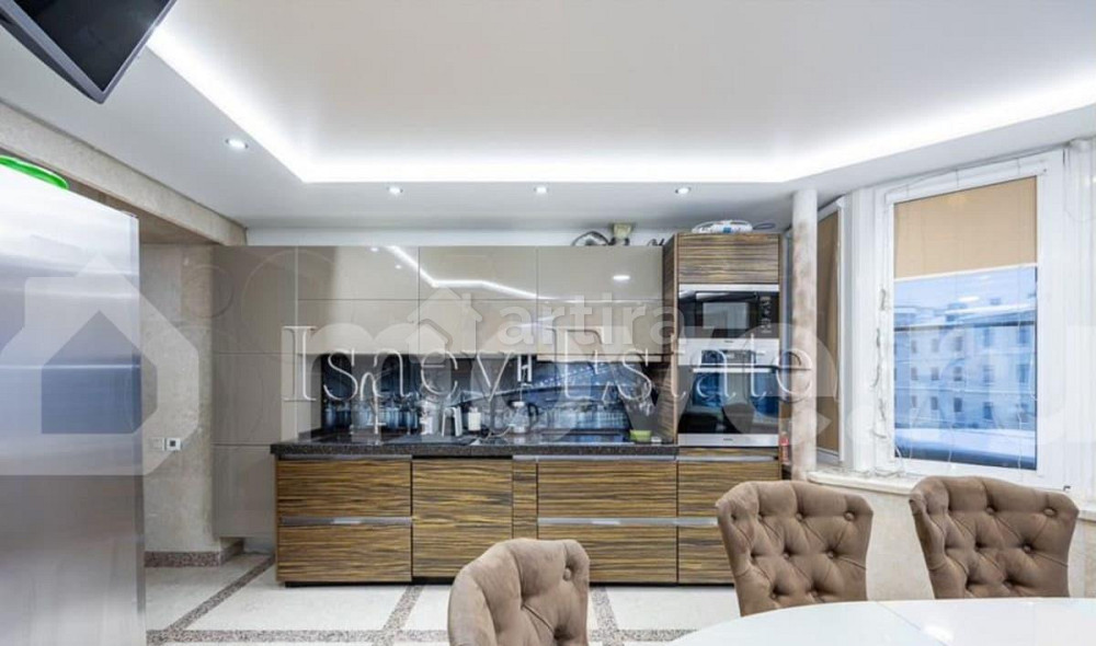 4-комн. квартира, 105 м2, 3/8 эт. Москва - изображение 1