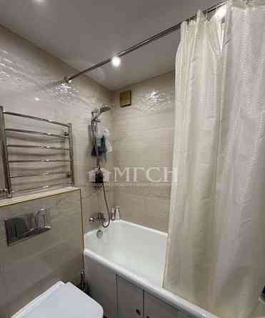 2-комн. квартира, 42 м2, 4/5 эт. Москва