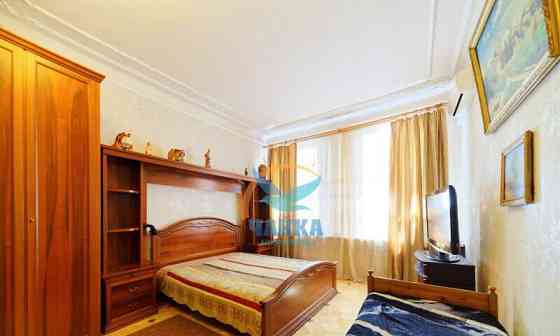 2-комн. квартира, 80 м2, 2/5 эт. Санкт-Петербург