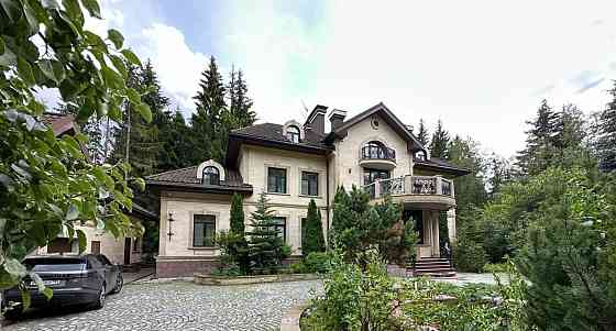 Коттедж, 700 м2, 0.6 га, 3 эт. Москва